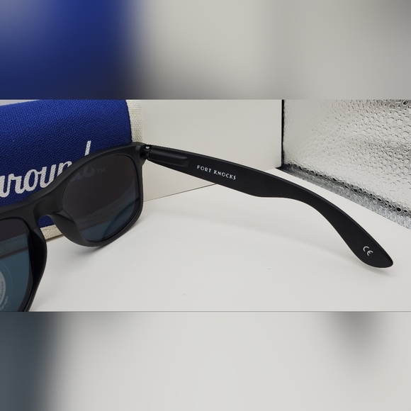 Knockaround Sunglasses in matte black/rose gold - Picture 4 of 10